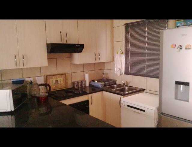 2 BEDROOM TOWNHOUSE TO LET IN WATERVAL EAST